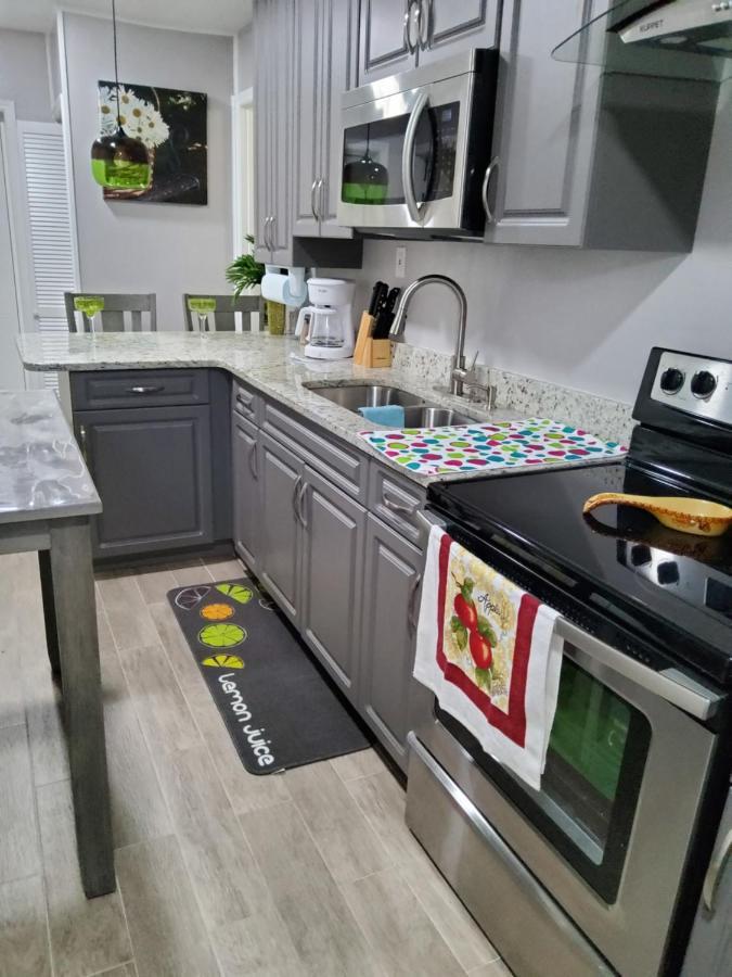 Beautiful Apartment Close To Everything Tampa Esterno foto