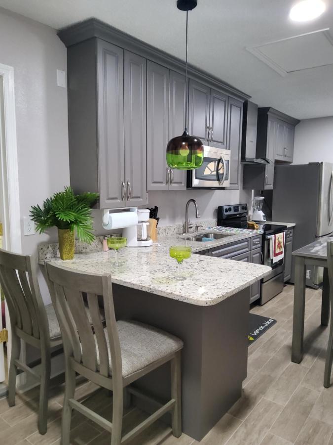 Beautiful Apartment Close To Everything Tampa Esterno foto