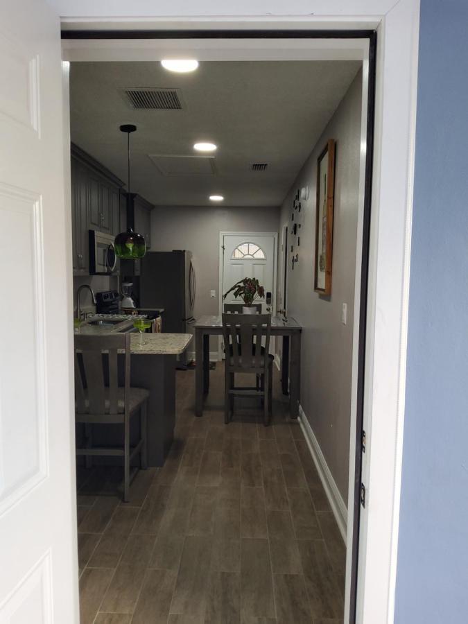 Beautiful Apartment Close To Everything Tampa Esterno foto