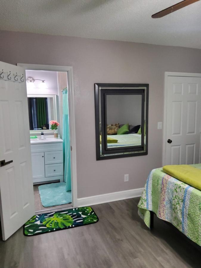 Beautiful Apartment Close To Everything Tampa Esterno foto